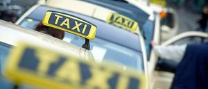 Mehr Geld fürs Gelb. Die Taxiverbände wollen die Preise um 15 Prozent erhöhen – dabei ist Berlin hier schon spitze.