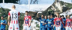 Eisklassig. Nach ihrem Wiederaufstieg spielen die Fußballer von Tromsö IL (hier in Rot-Weiß) wieder in der obersten Liga Norwegens.