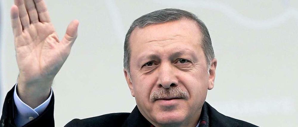Recep Tayyip Erdogan wittert hinter jeder Kritik einen Putschversuch.