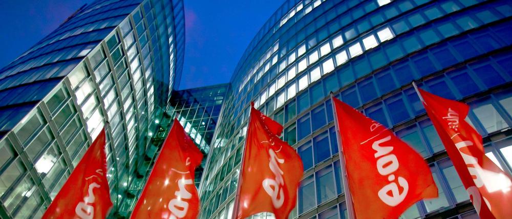 Der Energiekonzern Eon lotet neue Vetrtriebswege aus.