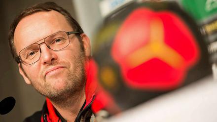 Blick nach vorn. Für Bundestrainer Dagur Sigurdsson wird es ab 15. Januar ernst. 