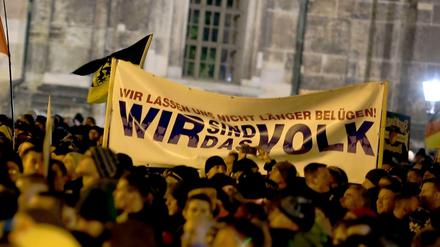 "Wir sind das Volk" - das Plakat soll ganz bewusst an eine positiv besetzte Demonstrationstradition erinnern. 