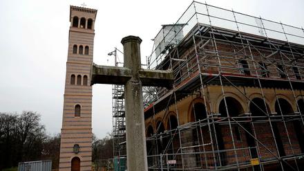 Die Sacrower Heilandskirche in Brandenburg. 