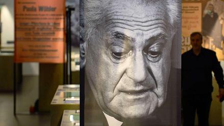Die Ausstellung "Fritz Bauer. Der Staatsanwalt. NS-Verbrechen vor Gericht" war bis September im Jüdischen Museum in Frankfurt/M. zu sehen, jetzt wird sie im Thüringischen Landtag in Erfurt präsentiert. 