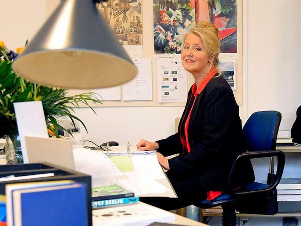 Gabriele Bösel, die Ausstellungskoordinatorin.