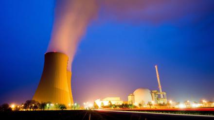 Klimafreundlich. Der Betrieb von Kernkraftwerken, hier das AKW Grohnde, erzeugt kaum Treibhausgase. Auch der Flächenverbrauch für diese Technologie ist gering. Aus Sicht der Biodiversität ein echter Pluspunkt, meinen die Unterzeichner des Aufrufs. 