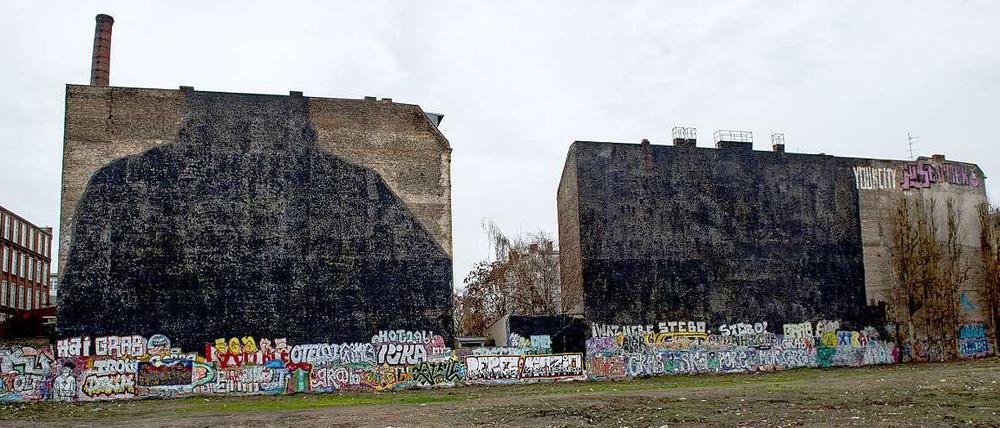 Das bekannte Street-Art-Bild an der Curvy-Brache ist übermalt. Dies war eine Art Protest.