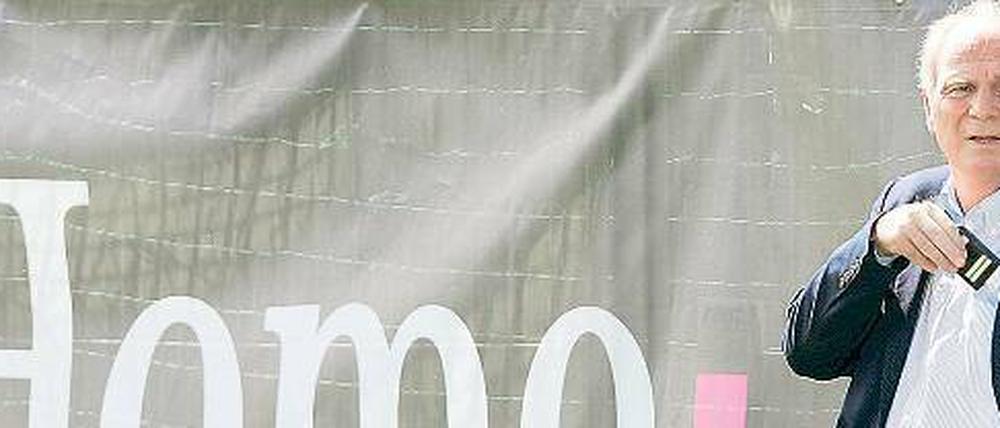 Coming home. Uli Hoeneß, hier ein Bild aus früheren Tagen, ist zurück beim FC Bayern, zumindest tagsüber.