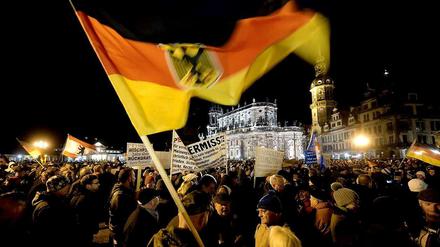 Mythos Abendland.  "Pegida" („Patriotische Europäer gegen die Islamisierung des Abendlandes“).