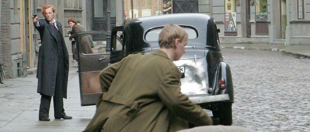 Gefahr in Verzug. Auch der Film "Tage des Zorns" mit Thure Lindhardt und Mads Mikkelsen wurde in Babelsberg gedreht.