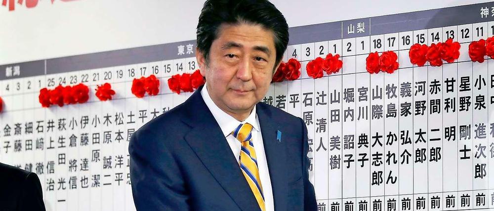 Abe darf in Japan über weitere Jahre regieren.
