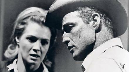 Auf die Dokumentation folgt der Film „Ein Mann wird gejagt“ mit Marlon Brando und Angie Dickinson.