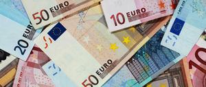 Wer in den vergangenen Jahren Gebühren für Kredite bezahlt hat, kann sie zurückfordern.