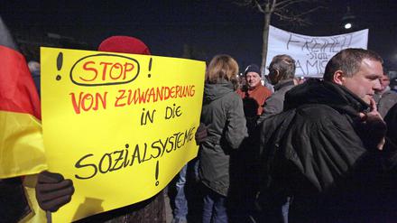 Islam und andere Stichworte: Plakat auf der "Pegida"-Demonstration am Montagabend.