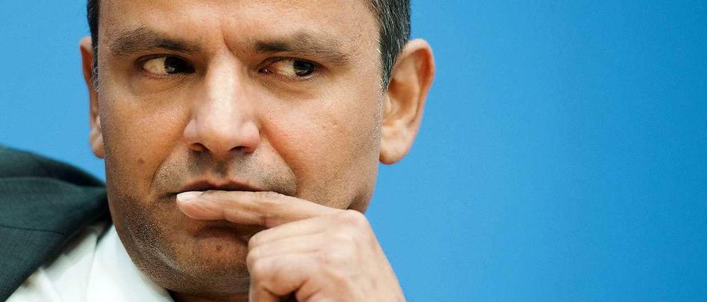 Der frühere SPD-Bundestagsabgeordnete Sebastian Edathy beantwortet in der Bundespressekonferenz Fragen der Journalisten.