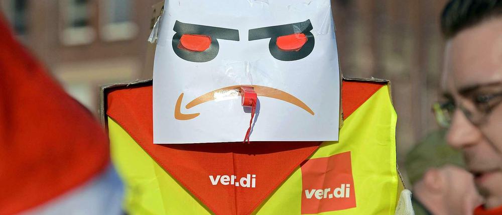 Keine Roboter. Bereits vor einem Jahr organisierte Verdi Streiks in den Amazon-Versandzentren.