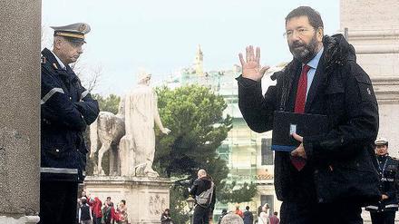 erettet. Roms linker Bürgermeister Ignazio Marino stand unter Verdacht, aber die Mafiaermittler haben bewiesen, dass er nichts falsch gemacht hat.