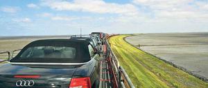 Huckepack. Der „Sylt-Shuttle“ erscheint vielen als lukratives Geschäft. 