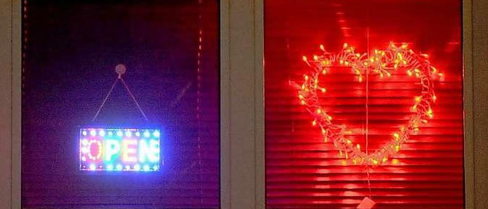 Ein Bordell in einem Wohnhaus.