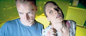 Angstauslöser: Häftling Daniel Kehl (Hinnerk Schönemann) nimmt Franziska (Tessa Mittelstaedt) im Kölner „Tatort“ als Geisel.