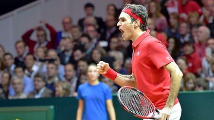 Endlich auch Team-Champion: Roger Federer sichert im vierten Finalspiel die vorentscheidende 3:1-Führung der Schweiz gegen Frankreich. 