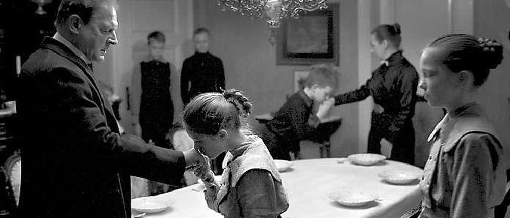 Szene aus "Das Weiße Band" von Michael Haneke.