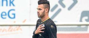 Maschine am Herz. Engelbrecht dürfte ohne Defibrilator nicht mehr spielen.