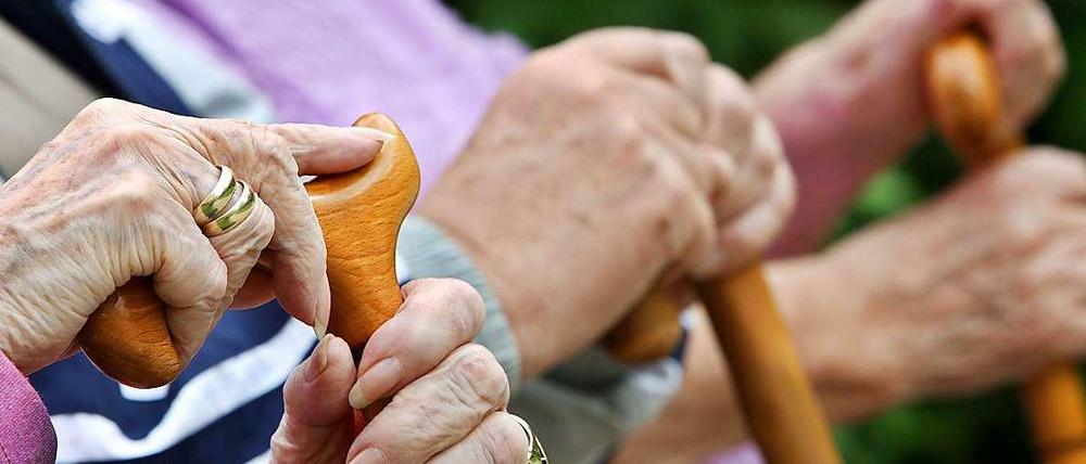 Die Rentner in Deutschland sollen 2016 über 4 Prozent mehr bekommen.