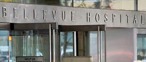 Das Bellevue Krankenhaus in New York. Hier liegt der Betroffene Patient