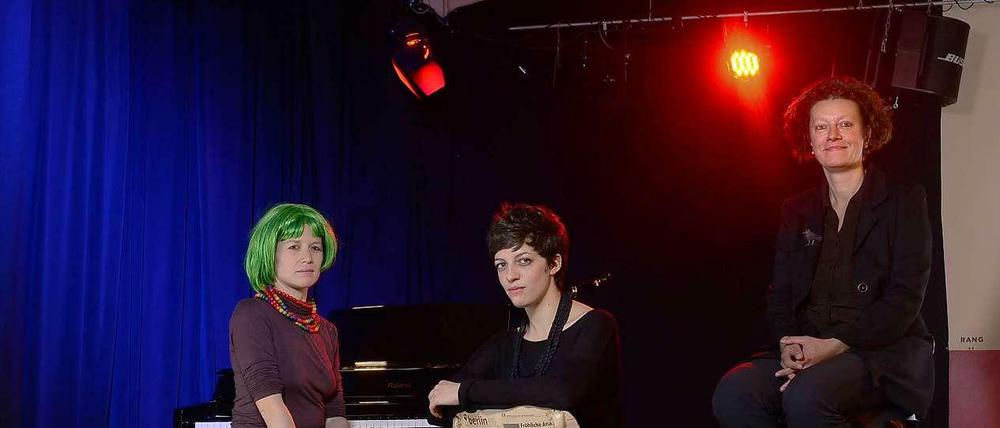 Drei von sechs: Anomalia Chikh, Aude und Lisa Zenner (v.l.n.r.)