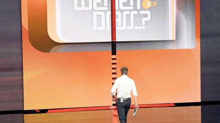 Abgang im Tiefgang. „Wetten, dass..?“ erreichte am Samstagabend nur noch 5,48 Millionen Zuschauer – ein neuer Negativrekord in der 33-jährigen Geschichte der ZDF-Show, die zum Jahresende eingestellt wird. Zwei Ausgaben hat Moderator Markus Lanz am 8. November und am 13. Dezember noch vor sich. Foto: Hendrik Schmidt/dpa