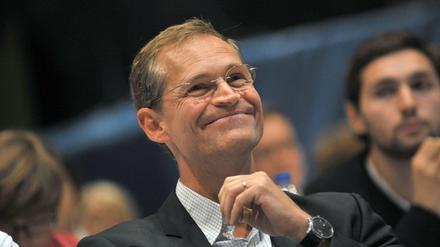 Er kann sich über das Umfrageergebnis freuen: Senator Michael Müller.