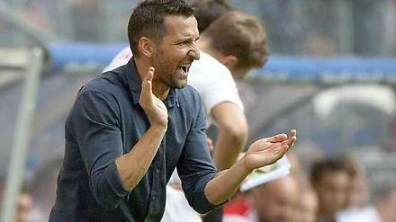 Joe Zinnbauer erreichte am vergangenen Wochenende mit dem HSV ein 0:0 gegen den FC Bayern.