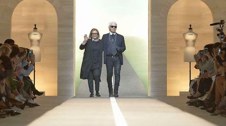 Der Modezar Karl Lagerfeld - jetzt auch ein Chefredakteur?