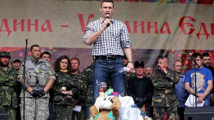 Begeisterung hat der neue Bürgermeister von Kiew, Vitali Klitschko, mit seinem Appell, den Maidan aufzuräumen nicht gerade ausgelöst. Manche wollen einen Teil des Unabhängigkeitsplatzes für den Verkehr sperren, andere wollen ihn zu einem Gedenkort machen. Klitschko will ihn wieder zum "Funktionieren" bringen.