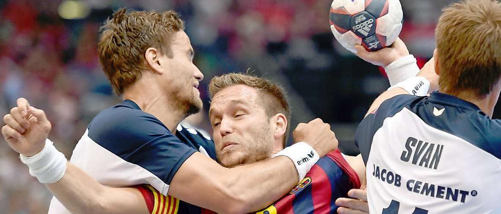 Barcelona und Victor Tomas (M.) blieben diesmal an Flensburg hängen.