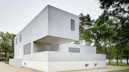 Der Nachbau des Direktorenhauses von Walter Gropius.