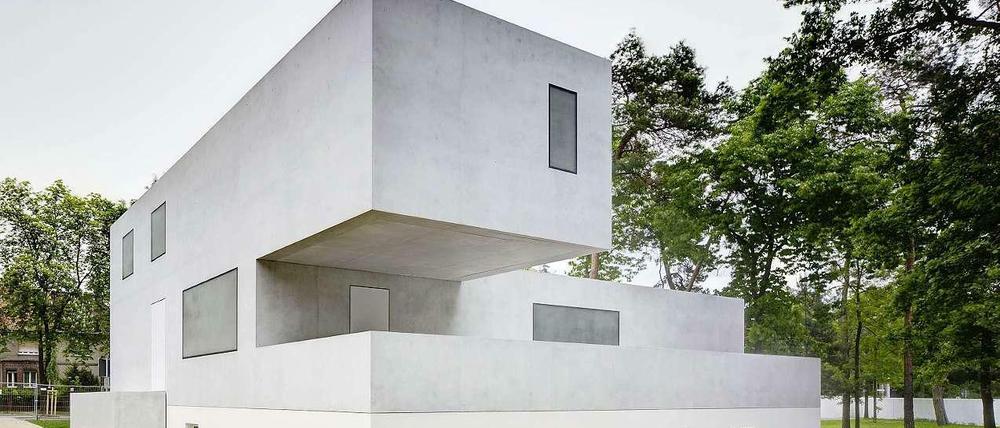 Der Nachbau des Direktorenhauses von Walter Gropius.