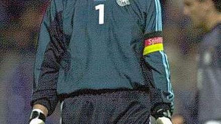 Kein Fußball? Das kann doch wohl nicht sein. Es muss weiter gehen, immer weiter. Nicht wahr, Oliver Kahn?