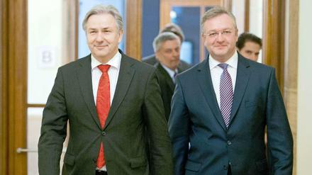 Ein Bild aus besseren Zeiten, links Wowereit, rechts Henkel.