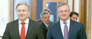 Ein Bild aus besseren Zeiten, links Wowereit, rechts Henkel.