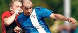 Chancenreicher Außenseiter. Die Tasmania-Mannschaft um Salvatore Rigoli (r.) hat im Finale gute Karten, obwohl der Gegner Viktoria zwei Klassen höher spielt.