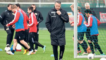 Macht ihr mal. Uwe Neuhaus wird seinen bis 2016 laufenden Vertrag beim 1. FC Union nicht erfüllen können.