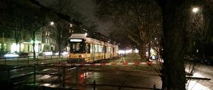 Die Unfallstelle auf der Mittelinsel der Osloer Straße in Wedding.