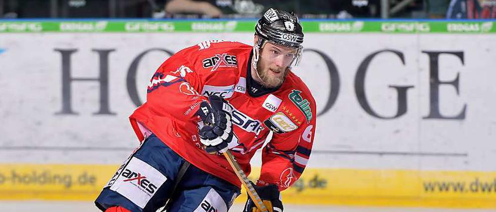 Zurück auf dem Eis. Florian Busch soll den Eisbären im Saison-Endspurt helfen.