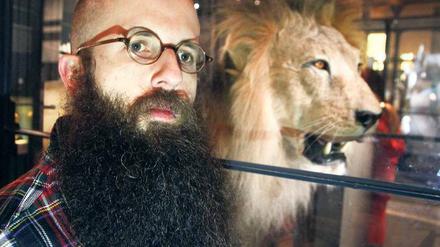 Der Sänger und sein Vorbild: William Fitzsimmons neues Album hat den Titel „Lions“.