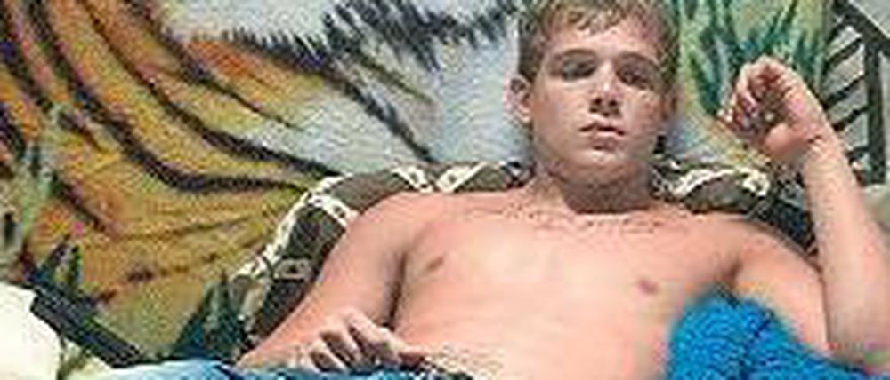 Nackig machen. Max Thieriot als Kyle in „Disconnect“.