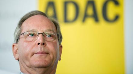 „Wir nehmen sämtliche Vorwürfe sehr ernst und werden nicht ruhen, bis alles aufgeklärt ist - mit dem Ziel, die Glaubwürdigkeit des ADAC wiederherzustellen“, versprach ADAC-Präsident Peter Meyer.