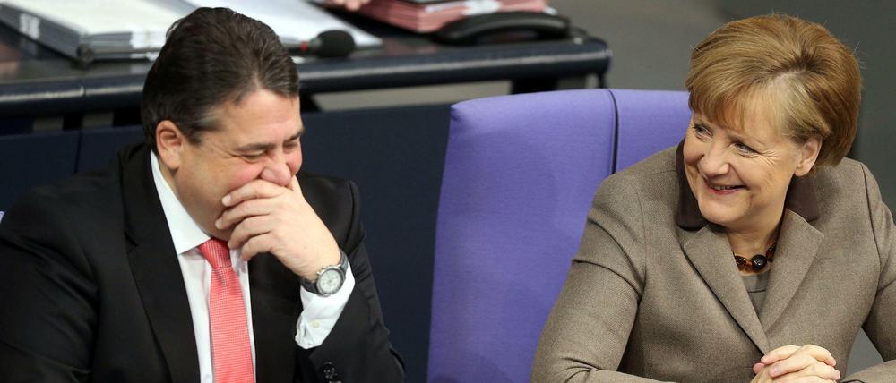 Im Großen und Ganzen sind die Bürger bisher mit der Arbeit von Sigmar Gabriel und Angela Merkel zufrieden.