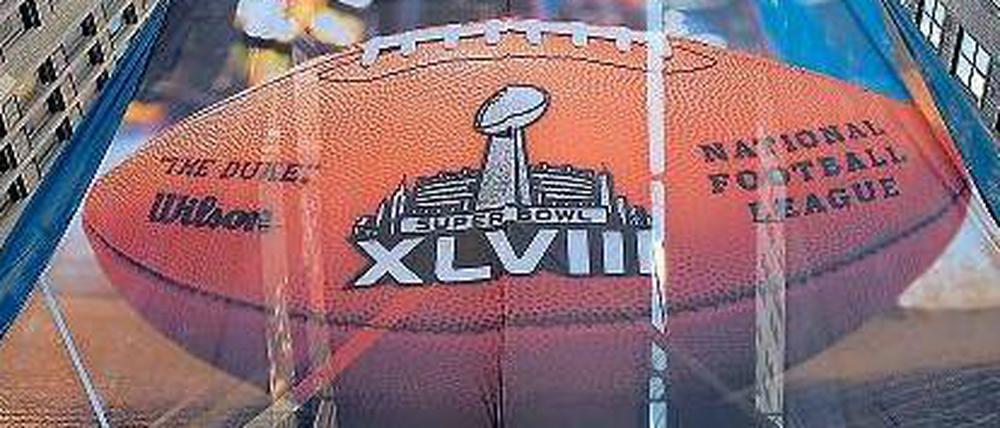Ein Ei, das die Welt bedeutet. Seit Tagen dreht sich in New York alles um den Super Bowl. Etwa 400.000 zusätzliche Touristen sollen in der Stadt unterwegs sein. 